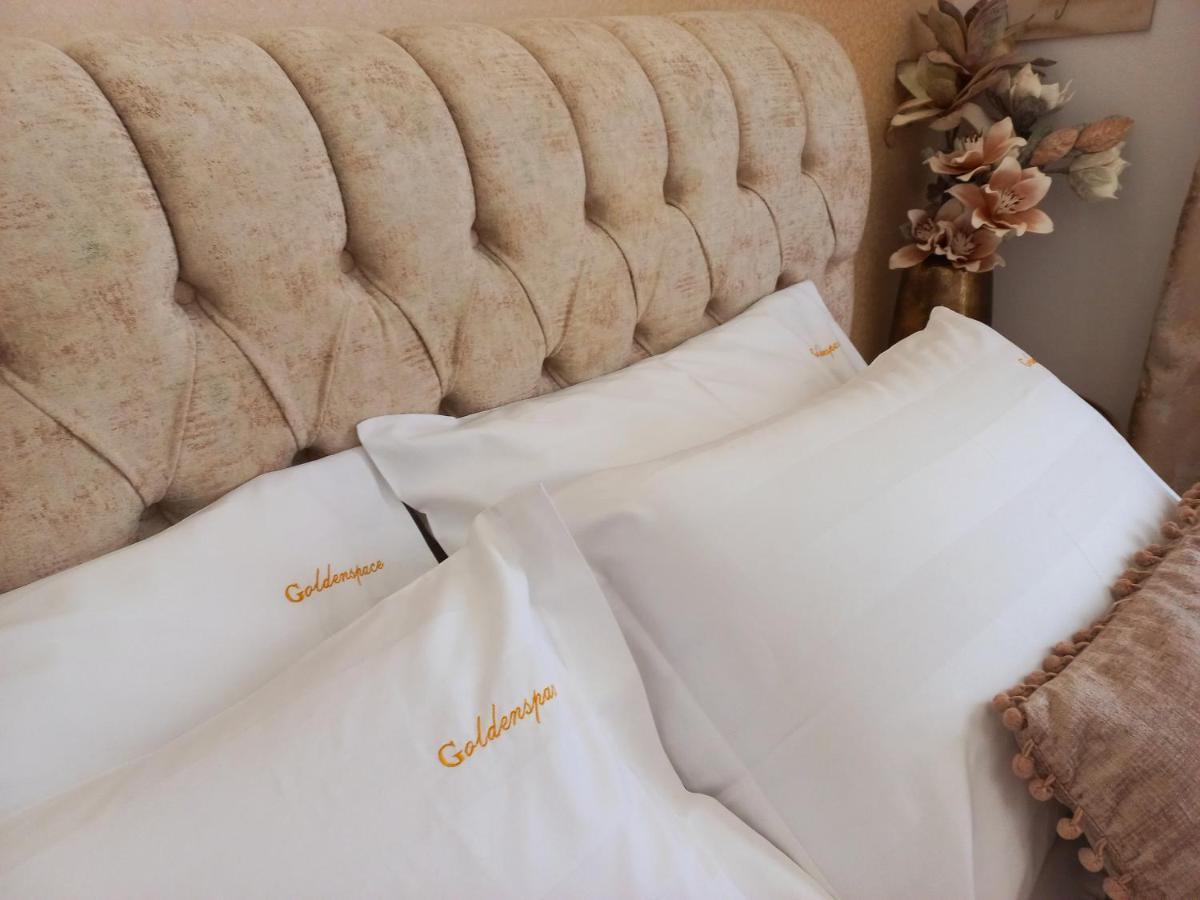 Goldenspace Exquisite Suite Near The Port Volos Eksteriør billede