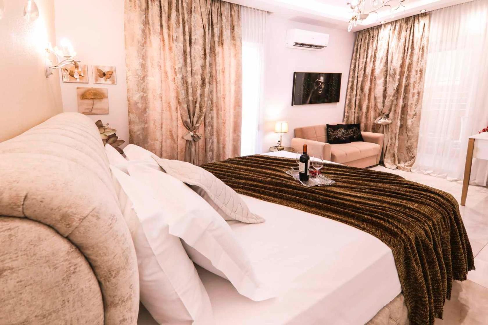 Goldenspace Exquisite Suite Near The Port Volos Eksteriør billede
