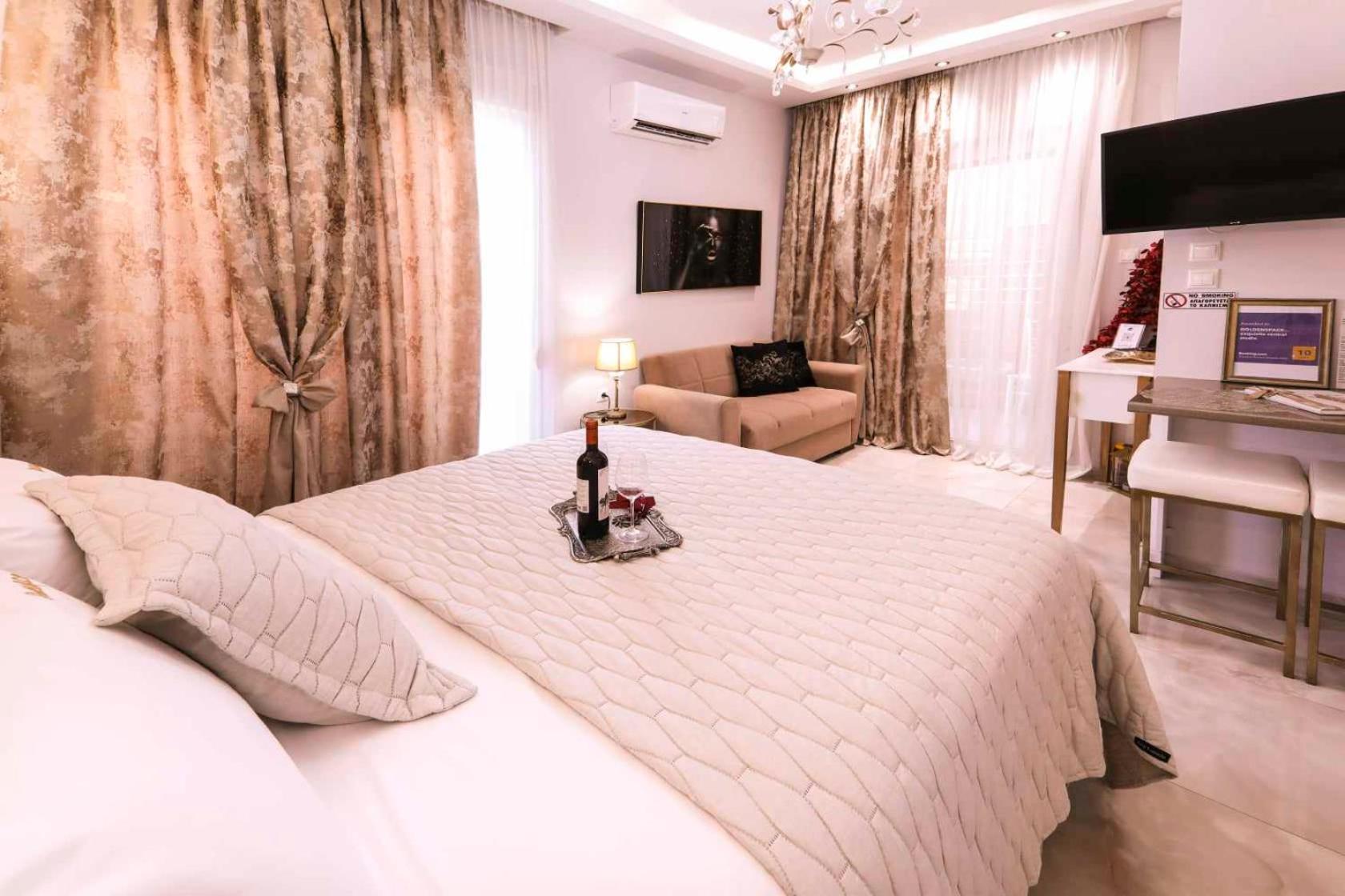 Goldenspace Exquisite Suite Near The Port Volos Eksteriør billede